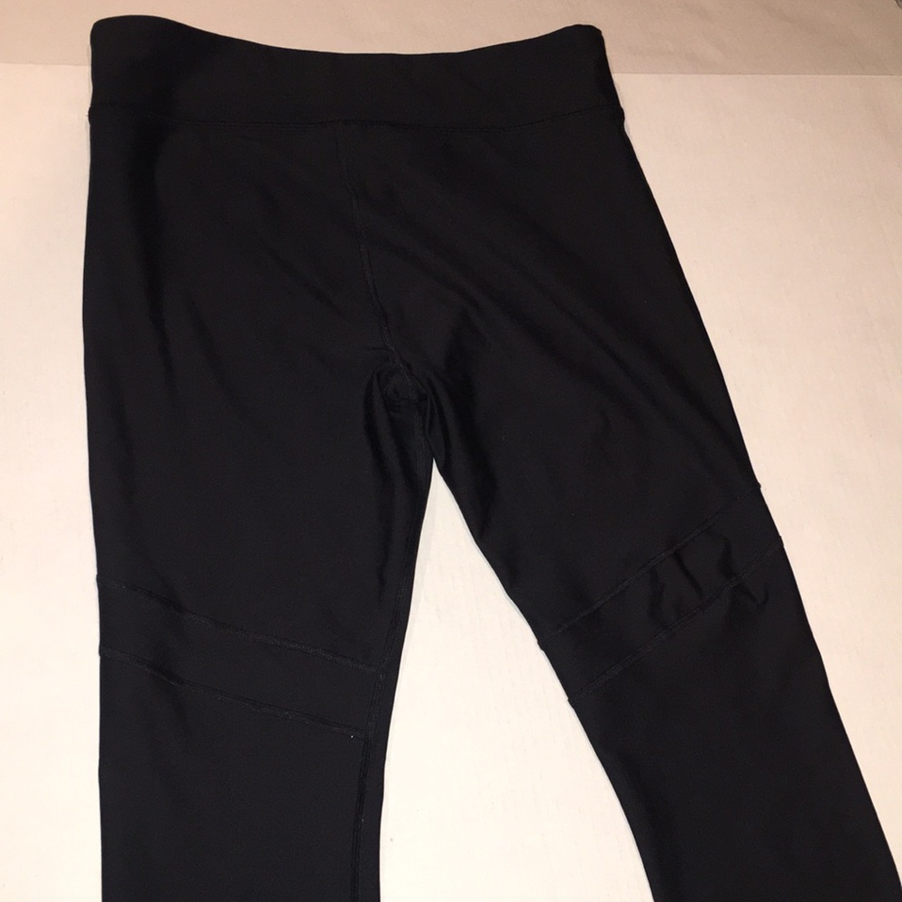 Champion Compression Black Cropped Legging | Size L - Picture 4 of 4
